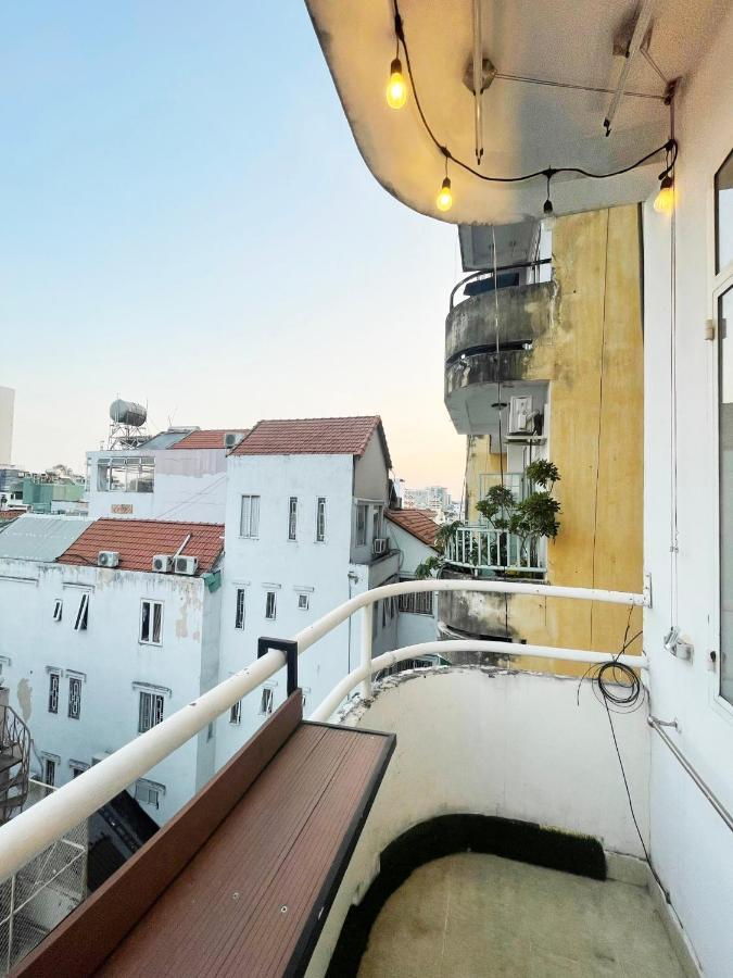 Ductaigallery'S Apt & Hidden In Bui Vien St Хошимин Экстерьер фото